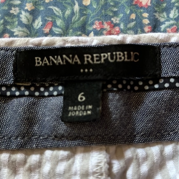 Banana Republic seersucker stripe Bermuda shorts 6 - Picture 3 of 4